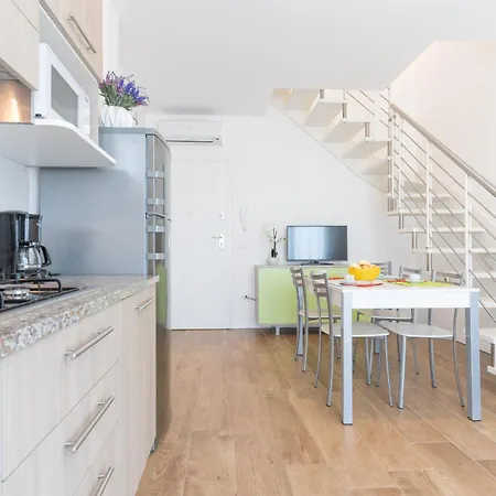 Apartman Larici *