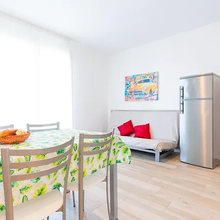 Apartman Larici *