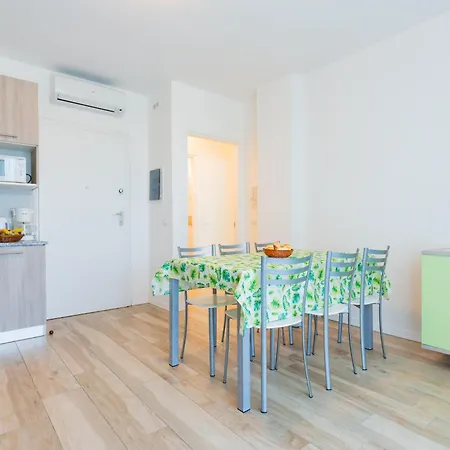 Larici Apartman Caorle